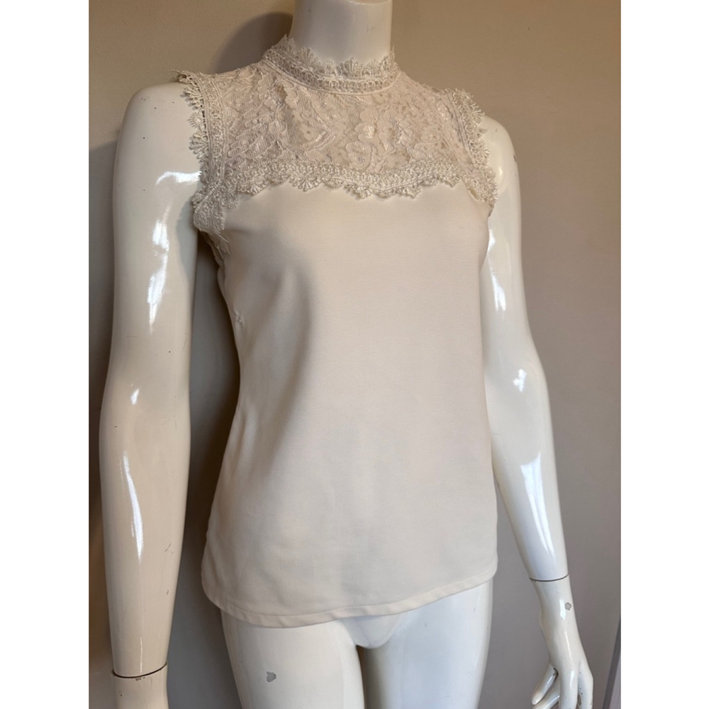 Women Unbranded sweetheart lace neckT with gold button up back M White
